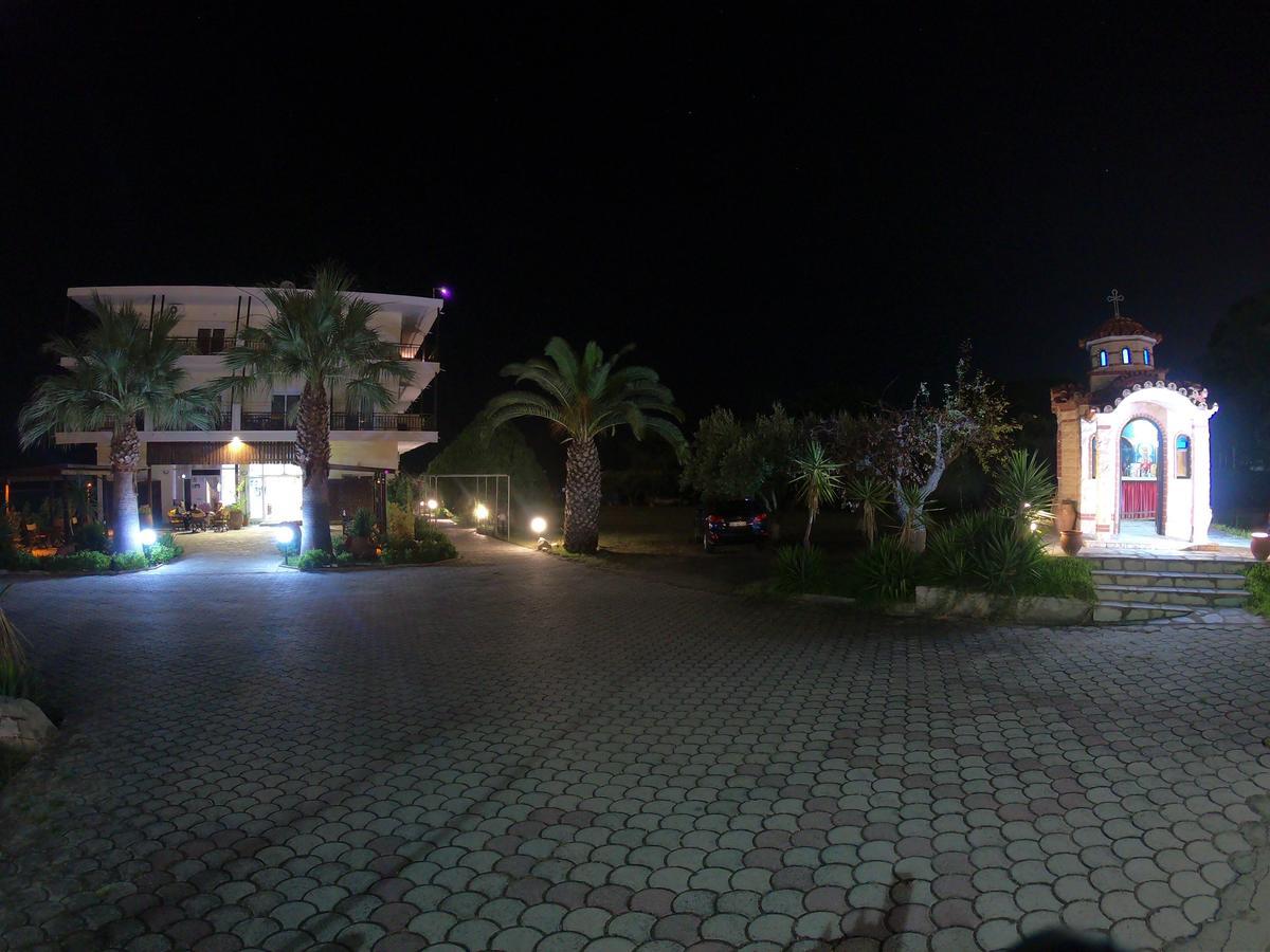 Kopsis Beach Hotel Pefkochori Exterior foto